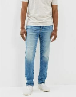AMERICAN EAGLE Sales 17 AE Flex Athletic Straight Jean