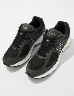 New Balance Men's 2002 Sneaker -AMERICAN EAGLE Sales 7213 7279 001 b